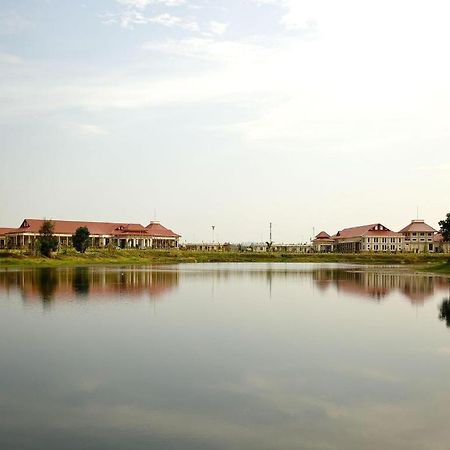 Horizon Lake View Resort Naypyidaw Exteriér fotografie